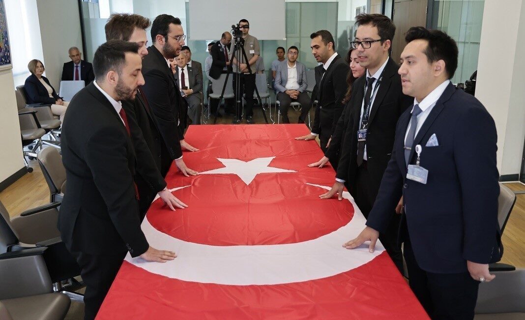 Kütahya Belediyesi’nde yemin töreni heyecanı Kütahya Belediyesi’nde aday memur olarak görevine başlayan ve eğitim sürecini