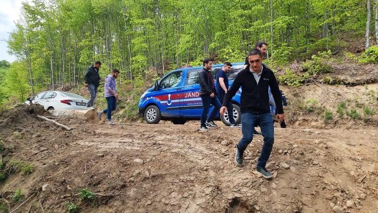 Kütahya Domaniç’te 4 gündür haber alınamayan esnafı arama çalışmaları sürüyor Kütahya’nın Domaniç ilçesi Durabey köyünde 4 günden beri kendisinden haber