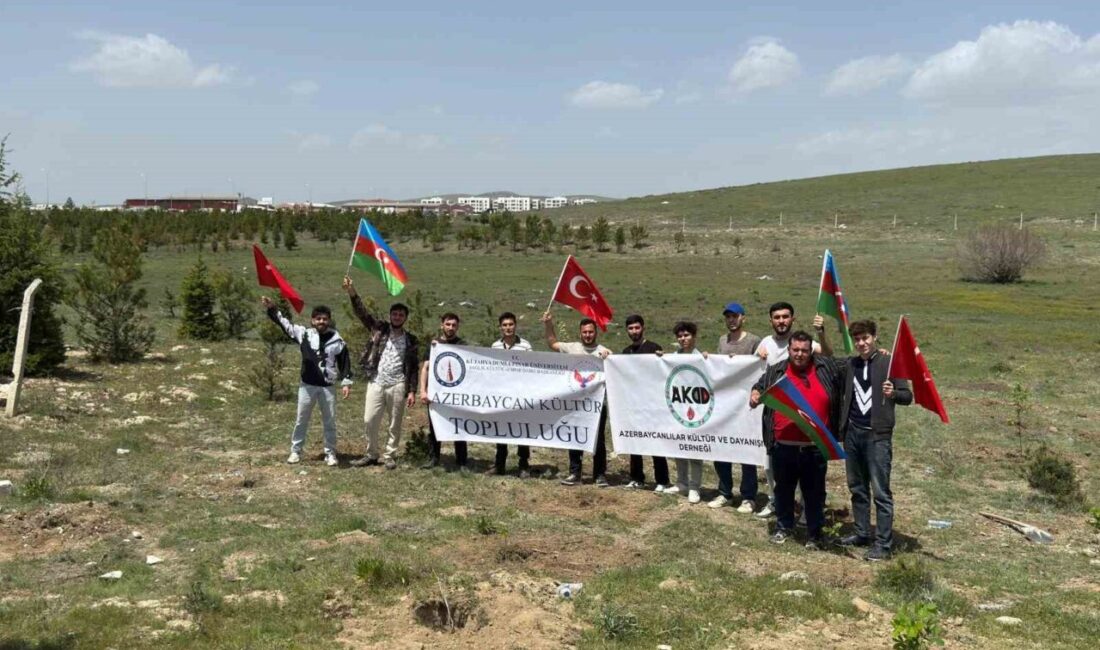 Kütahya’da Azerbaycan Ulusal Lideri Haydar Aliyev hatırasına 102 fidan dikildi Azerbaycan’ın ulusal lideri Haydar Aliyev, doğumunun 102’inci yılında Kütahya’da düzenlenen