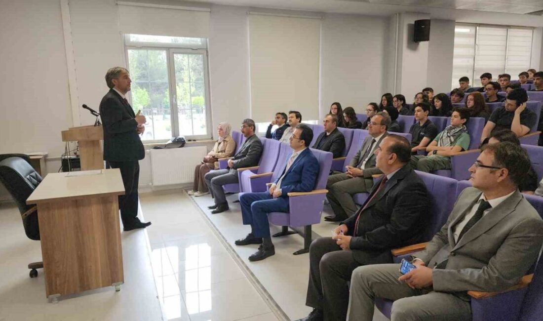 Kütahya’da Fen Liselerinde “Bilim Uygulamaları” programı Kütahya İl Milli Eğitim Müdürlüğü tarafından düzenlenen “Liselerde Bilim Uygulamaları”