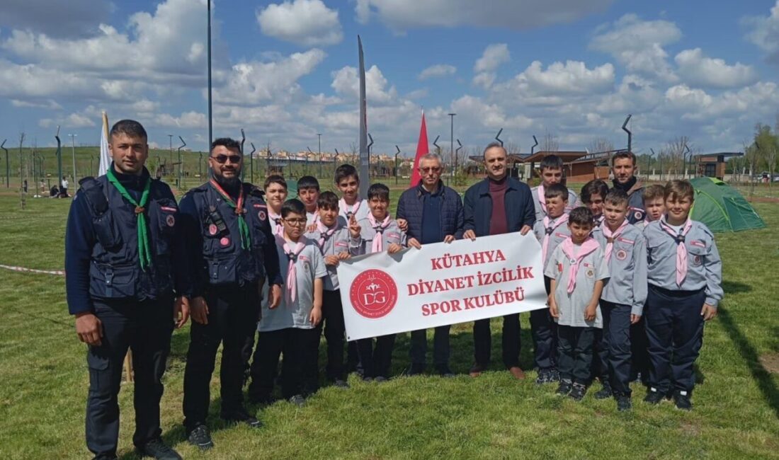 Kütahya’da izcilik kampı, gençlere milli ve manevi eğitim Kütahya İl Müftülüğü ve Türkiye İzcilik Federasyonu (TİF) koordinatörlüğünde, TİF-Diyanet