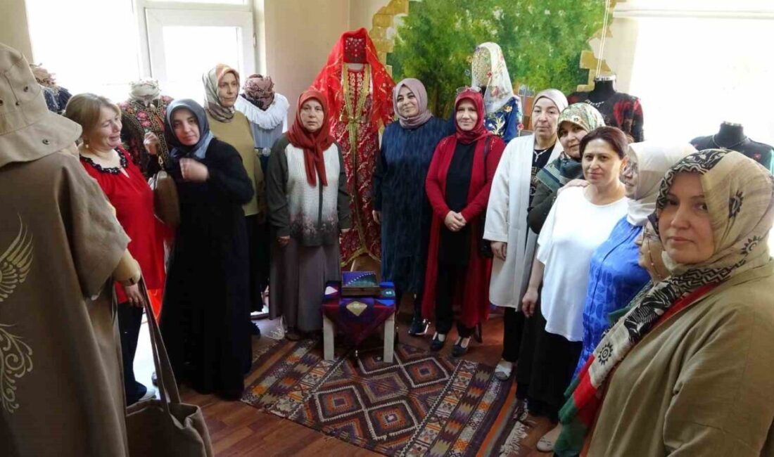 Kütahya’da kadınlar üretti, öğrendi ve sergiledi Kütahya Halk Eğitimi Merkezi usta öğreticisi Sibel Dönmez’in 30 Ağustos