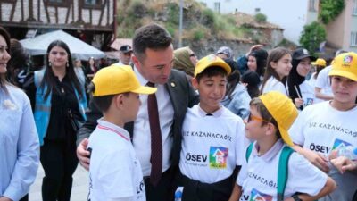 Eskişehir’in Sivrihisar ilçesinde, Lösemili Çocuklar Sağlık ve Eğitim Vakfı’nın (LÖSEV)