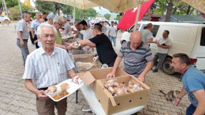 Eskişehir Sarıcakaya ilçesi Mayıslar mahallesinde Hıdırellez Bayramı kutlandı. Sarıcakaya ilçesindeki