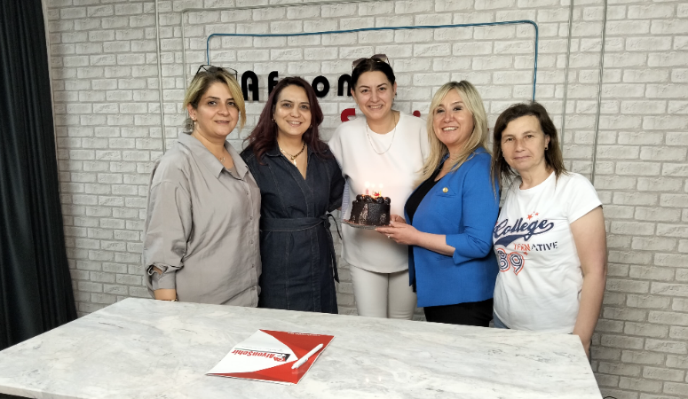 MHP KAÇEP üyelerinden Sandıklı Postası ve Sandıklı Gün FM’e hayırlı olsun ziyareti Turkuvaz Medya bünyesine yeni katılan, 42 yıldır hizmet veren Sandıklı