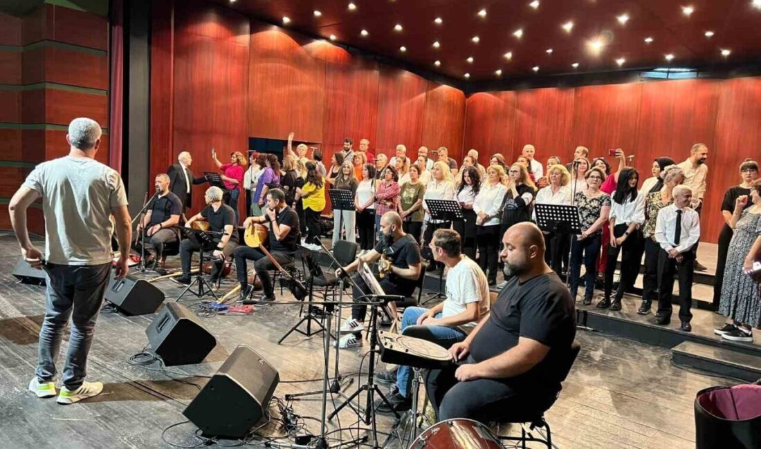 ‘Neşet Ertaş Türküleri’ konser programı Eskişehir’de yaşayan Sivrihisarlılar Derneği (ES SİVDER) ve Odunpazarı Halk Eğitim