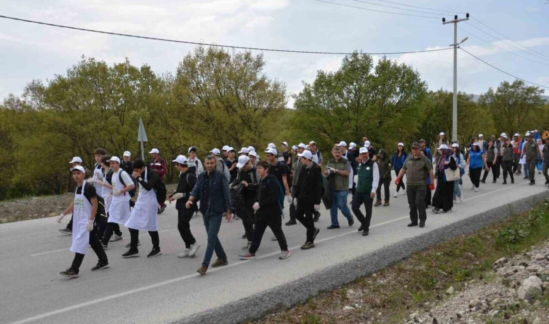 “Orman Benim” kampanyasıyla Kütahya’da ormanlara sahip çıkıldı Tarım ve Orman Bakanlığı tarafından orman yangınlarını önlemek ve toplumda