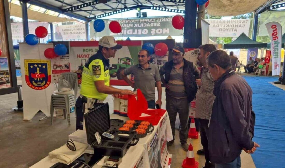 Sandıklı’da jandarmadan trafik eğitimi Afyonkarahisar İl Jandarma Komutanlığı, Trafik Şube Müdürlüğü ve Sandıklı Trafik