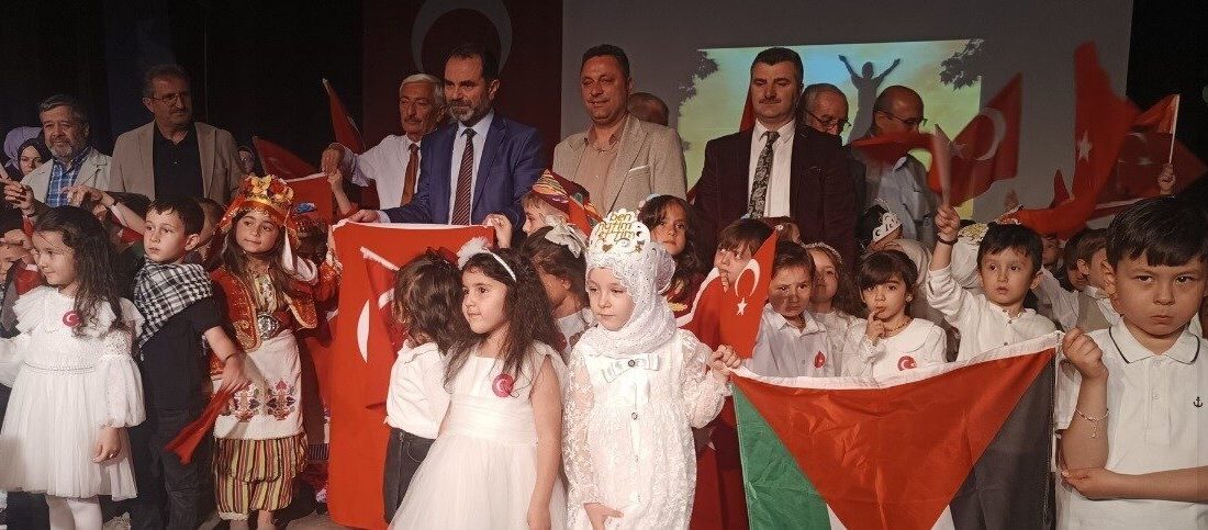 Tavşanlı Müftülüğü Kavaklı Amine Hatun Kur’an Kursu yıl sonu programı Kütahya ili Tavşanlı İlçe Müftülüğü’ne bağlı Kavaklı Amine Hatun 4-6