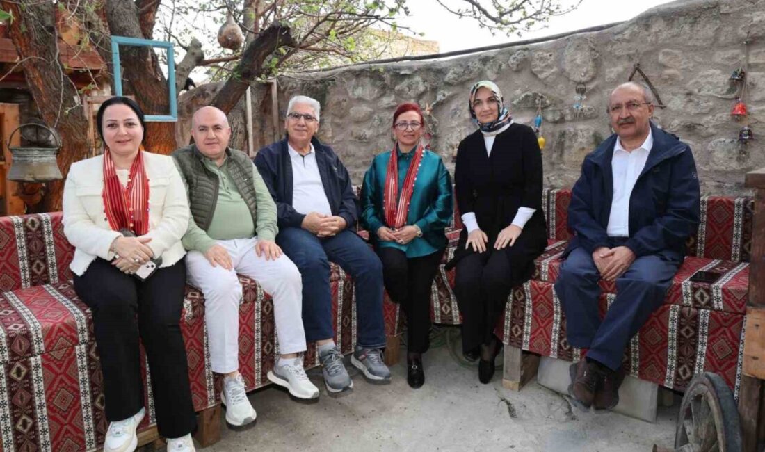 Vali Yiğitbaşı BİK üyelerine Frig Vadisi’ni gezdirdi Afyonkarahisar Valisi Doç. Dr. Kübra Güran Yiğitbaşı, Basın İlan Kurumu
