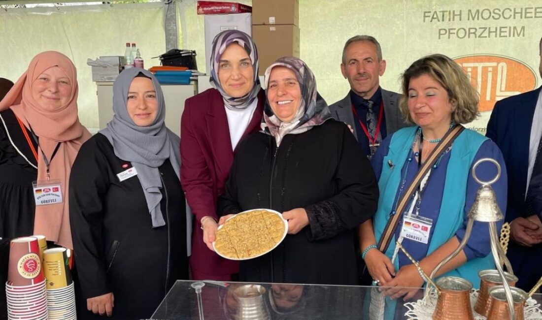 Vali Yiğitbaşı Pforzheim’daki Kermeste vatandaşlarla buluştu Afyonkarahisar Valisi Doç. Dr. Kübra Güran Yiğitbaşı, Almanya’nın Pforzheim kentinde