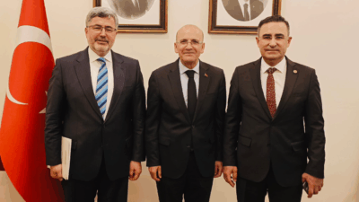 Afyonkarahisar AK Parti Milletvekili Ali Özkaya ve Hasan Arslan, Hazine