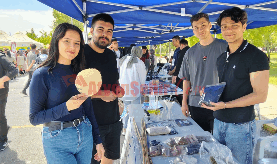 Afyon Kocatepe Üniversitesi’nin geleneksel festivali AKÜFEST, bilimsel projelerin sergilendiği alanlarda