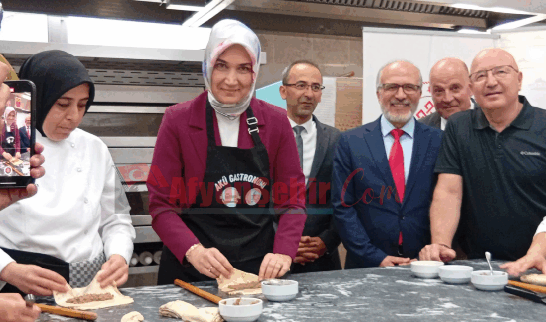 Türk Mutfağı Haftası etkinlikleri devam ediyor: Vali Yiğitbaşı mercimekli bükme yaptı! 21–27 Mayıs 2025 tarihleri arasında kutlanan Türk Mutfağı Haftası kapsamında