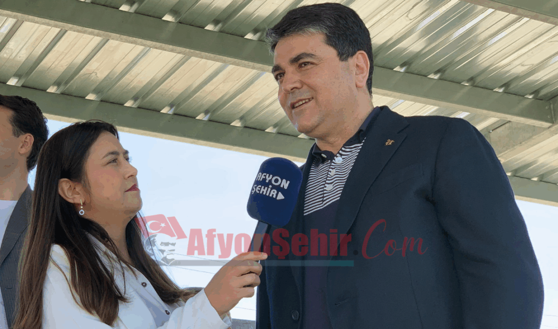 DP Lideri Gültekin Uysal Afyonşehir’e konuştu Demokrat Parti Genel Başkanı Gültekin Uysal, Karadilli Yağlı Pehlivan Güreşleri’nin