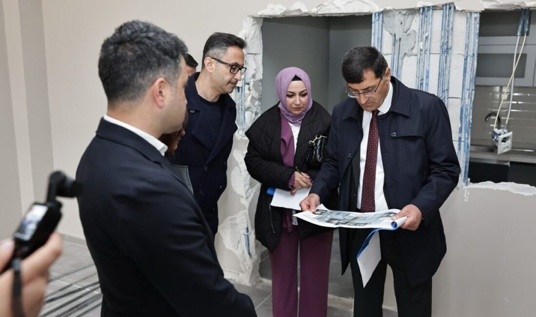 Kütahya Belediye Başkanı Eyüp Kahveci, Hilal Kent Mahallesi’nde yer alan