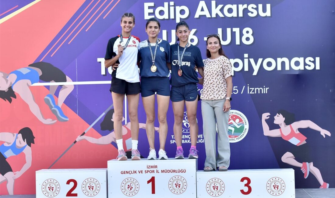 İzmir’de düzenlenen Edip Akarsu U16-U18 Atletizm Türkiye Şampiyonası’nda yarışan Afyonkarahisarlı