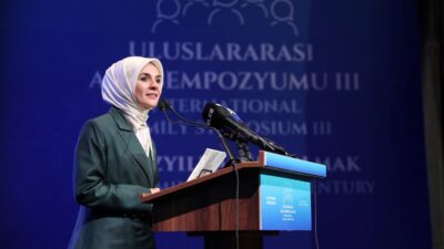 Bakan Göktaş, 3. Uluslararası Aile Sempozyumu'nda yaptığı konuşmada, son yıllarda