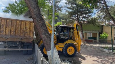 Dinar’ın önemli dinlenme ve sosyal alanlarından biri olan Çamlı Köşk