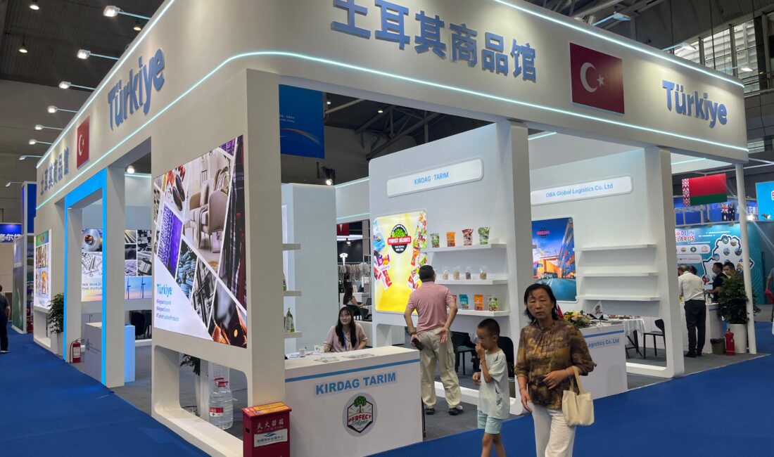 Egeli ihracatçılar, Çin'in Urumqi şehrinde düzenlenen 2025 Avrasya Emtia ve