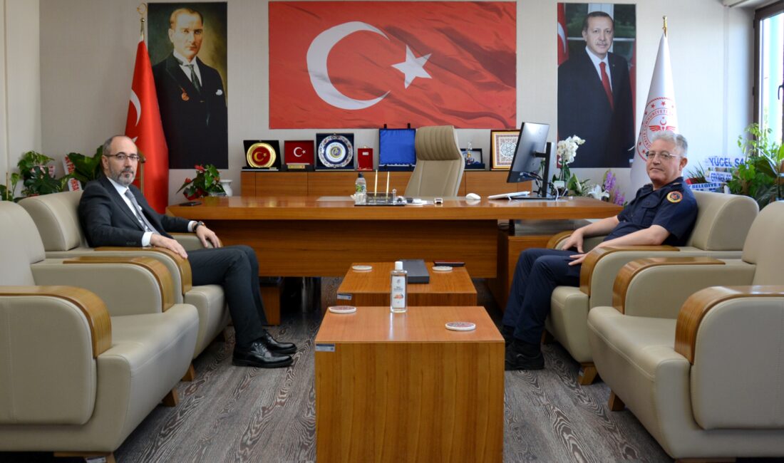 Afyonkarahisar İl Jandarma Komutanı Jandarma Kıdemli Albay Tolga Yağan, İl