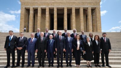 Türkiye Büyük Millet Meclisi (TBMM) Başkanlık Divanı üyeleri, 28. Yasama