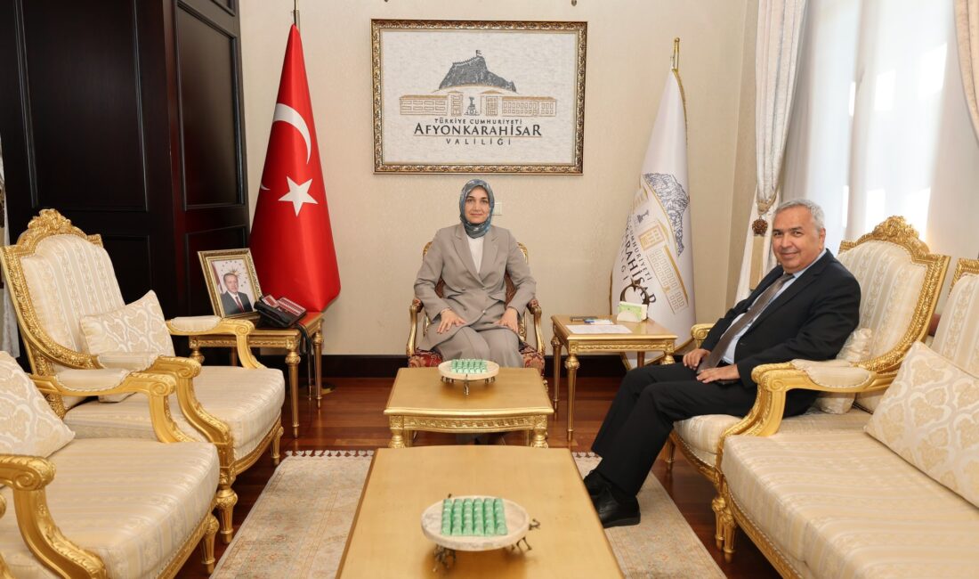 Afyonkarahisar Valisi Doç. Dr. Kübra Güran Yiğitbaşı, Mülkiye Başmüfettişi Cemal