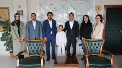 İhsaniye Kaymakamı İsmail Bildirici, bu sene Kars’ta düzenlenen Türkiye Akıl