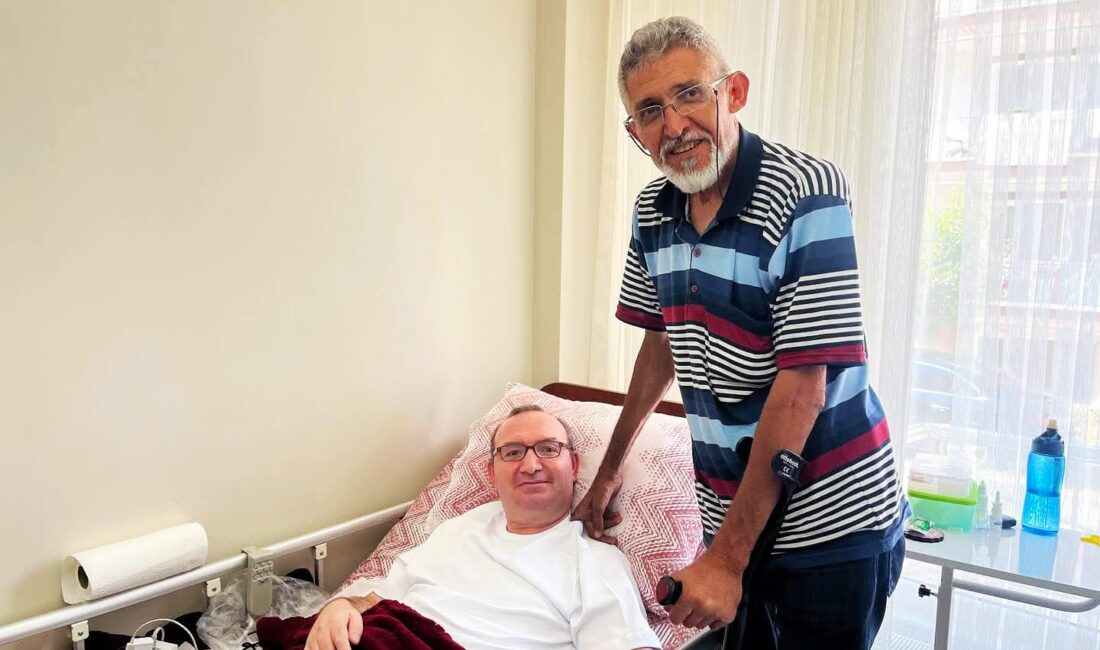İhtiyaç sahibi 4 engelli bireye araç teslim edildi Afyonkarahisar Engelliler Platformu Başkanlığı, ihtiyaç sahibi 4 kişiye araç teslimi