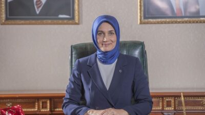 Afyonkarahisar Valisi Do. Dr. Kübra Güran Yiğitbaşı Babalar Günü dolayısı