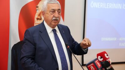Diyarbakır’da düzenlenen 4. Bölge Toplantısında konuşan TESK Genel Başkanı Palandöken,
