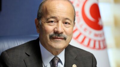 MHP AfyonMilletvekili Mehmet Taytak,son dönemde Ortadoğu’da yaşanan gelişmelere de dikkat