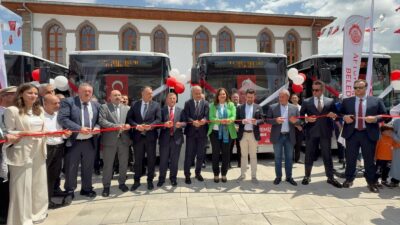 Afyonkarahisar Belediyesi, şehir içi toplu taşıma hizmetlerini güçlendirmek amacıyla araç