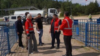 Bilecik Belediye Başkanı Melek Mızrak Subaşı, Osmangazi (TOKİ) Mahallesi girişinde