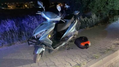 Eskişehir’de henüz belirlenemeyen bir aracın motosiklete çarpıp kaçtığı trafik kazasında