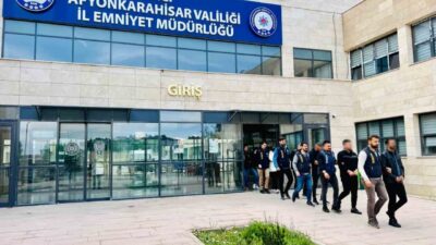 Afyonkarahisar merkezli 8 kentte dolandırıcılara yönelik gerçekleştirilen eş zamanlı operasyonlarda