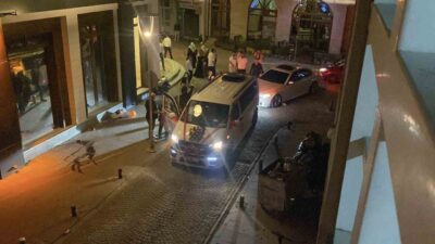 Eskişehir’de bir düğün konvoyundaki kalabalık grup arasında gerginlik yaşanırken, bağrışma