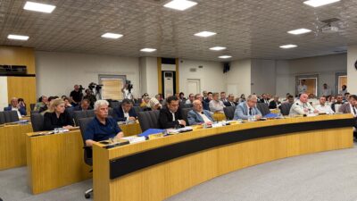 Afyonkarahisar Belediye Meclisi Toplantısında söz alan AK Parti Meclis Üyesi
