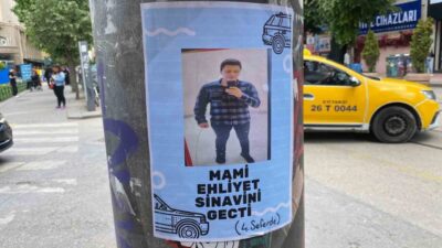 Eskişehir İsmet İnönü Bulvarındaki elektrik direklerine ve banklara asılan ”