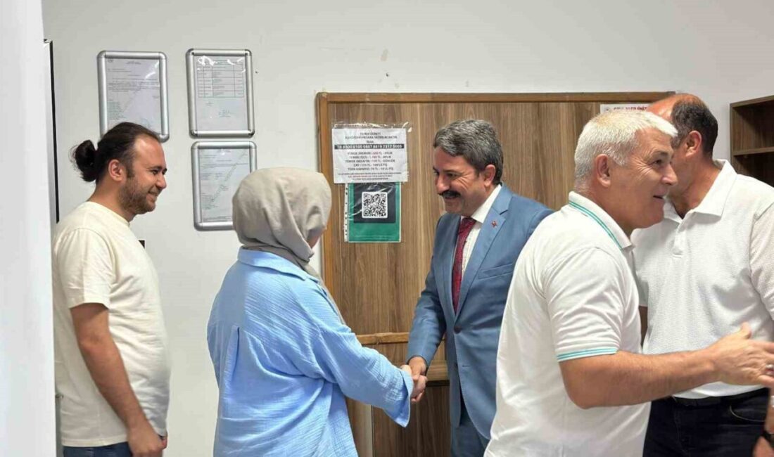 Eskişehir Gençlik ve Spor İl Müdürlüğü’nde bayramlaşma programı Eskişehir Gençlik ve Spor İl Müdürlüğü, Kurban Bayramı dolayısıyla geleneksel