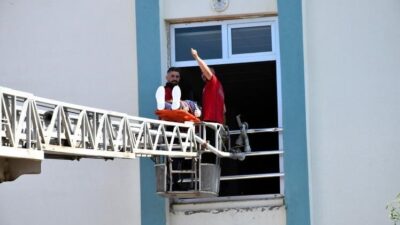 Söğüt Belediyesi İtfaiye Müdürlüğü tarafından, Söğüt Devlet Hastanesi’nde yangın söndürme