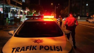 Isparta’da emniyet ekiplerince yapılan uygulamada 120 kişi ve 100 araç