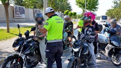 Isparta’da Kolçelik ve Aypa kavşakları arasında gerçekleştirilen trafik uygulamasında 78
