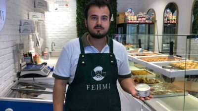 Eskişehir’de yaz aylarının gelmesiyle beraber dondurma tüketmek isteyen vatandaşlar sıradan