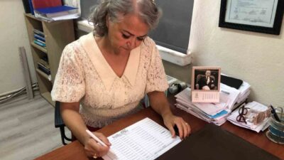 Azası olduğu mahallenin muhtar vefat edince yapılan seçimi 60 oy