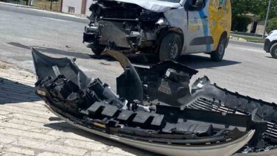 Afyonkarahisar’da otomobilin kamyonet ile çarpıştığı kazada 1 kişi yaralandı. Kaza,
