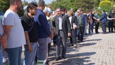 Tepebaşı Belediye Başkanı Dt. Ahmet Ataç, Kurban Bayramı öncesinde belediye