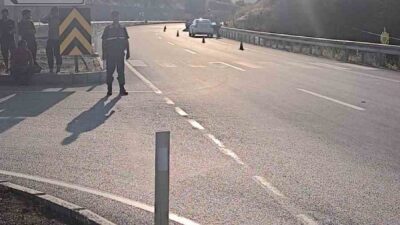 Isparta’nın Yalvaç ilçesinde tırın çarptığı 15 yaşındaki çocuk ağır yaralandı.
