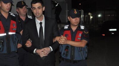 Zimmet ve rüşvet suçlamalarıyla tutuklanan Gelendost Belediye Başkanı Mustafa Özmen’in