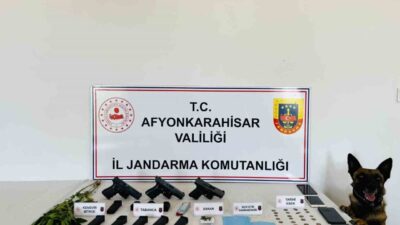Afyonkarahisar’da jandarma tarafından gerçekleştirilen uyuşturucu operasyonunda 2’si çocuk 4 kişi